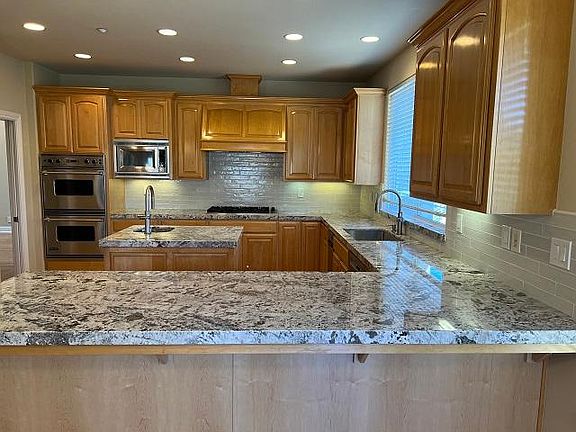 3rd image of 2535 Sunflower Cir