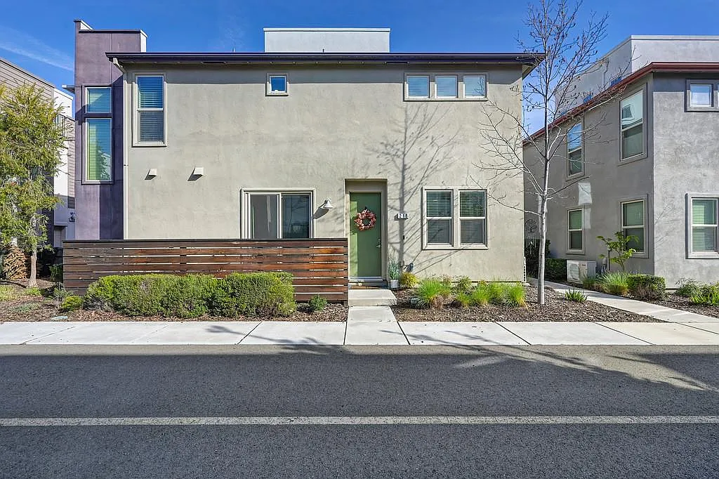 218 Box Ln photo 1