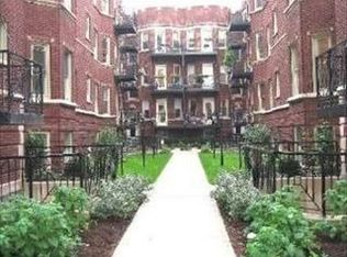 1342 W Greenleaf Ave APT 2A, Chicago, IL 60626