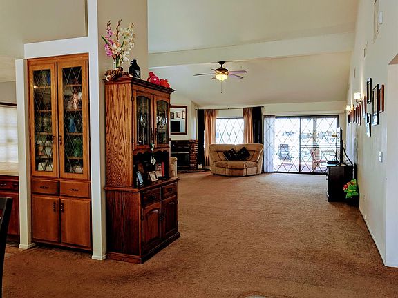 3rd image of 26798 Lakeview Dr