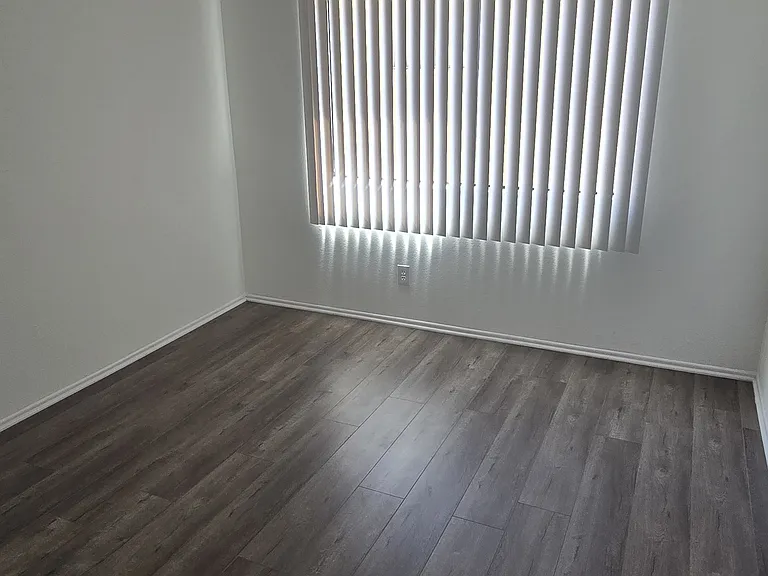 5531 Corteen Pl — Photo 13