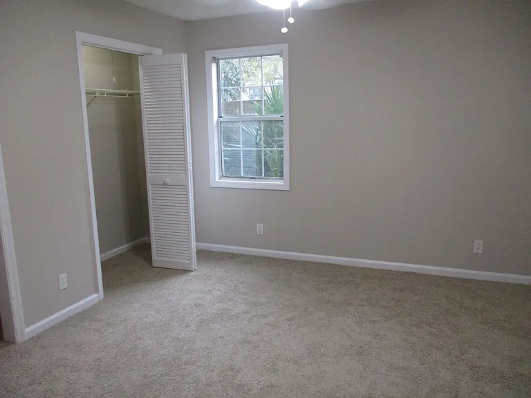 803 W Island Square Dr — Photo 9
