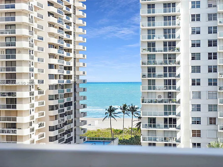 5700 Collins Ave #10C — Photo 28