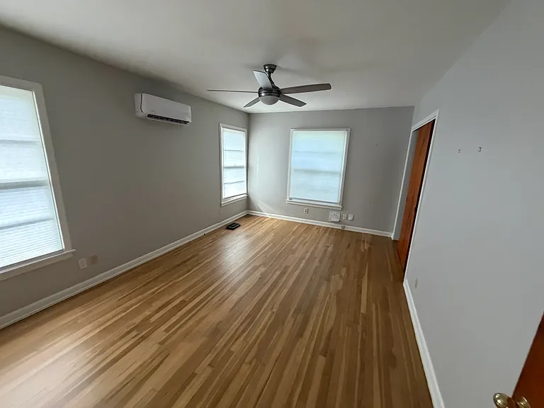 1507 Aggie Ln — Photo 17