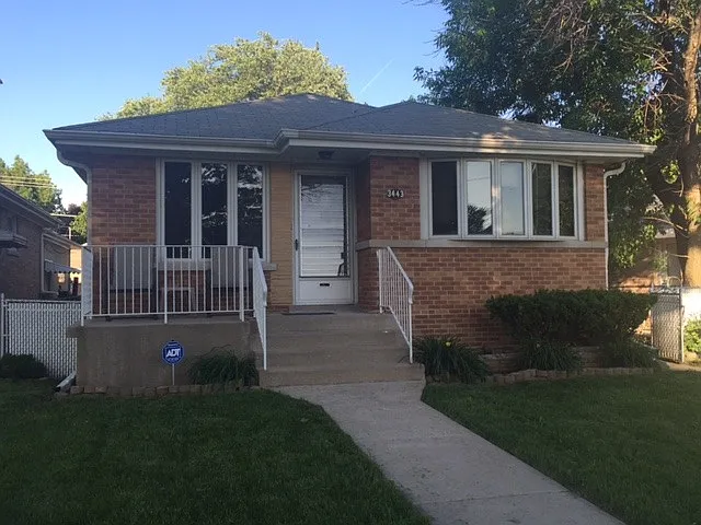 3443 Sunset Ln photo 1