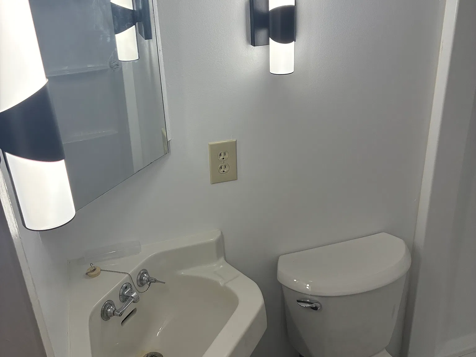 2 bed, 730 sqft, $800 — Photo 4