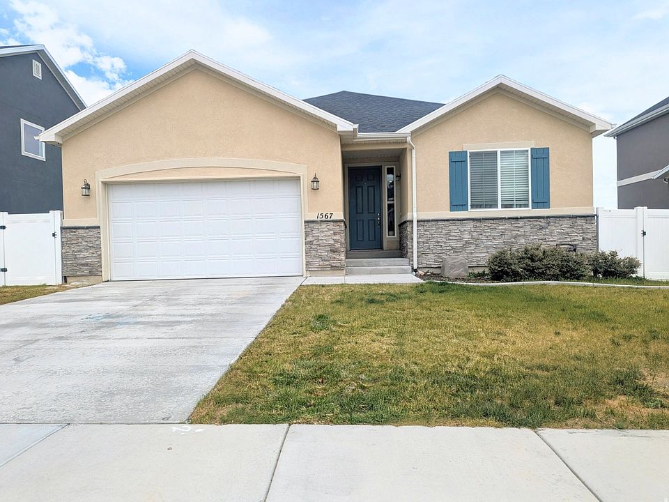 1st image of 1567 N Baen Way