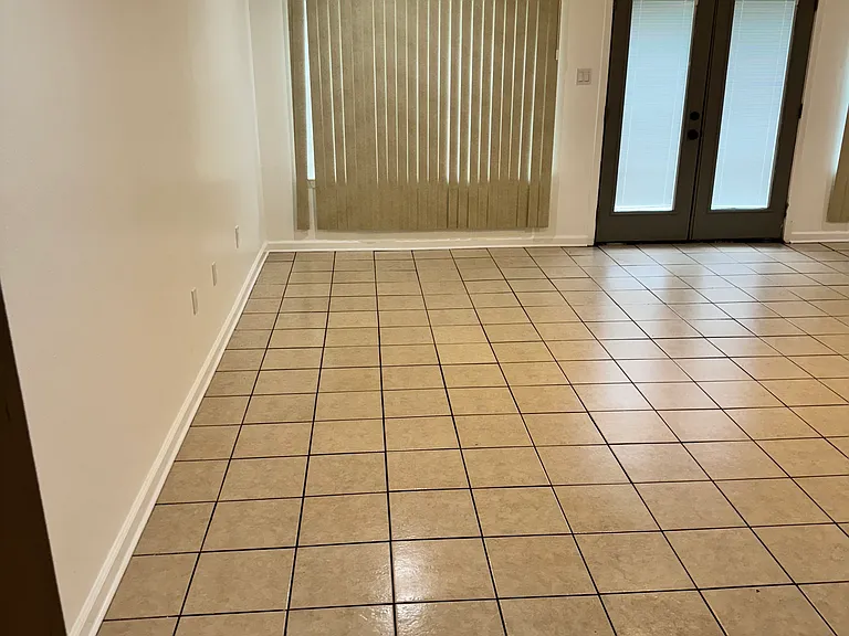 102 Kathy St — Photo 5