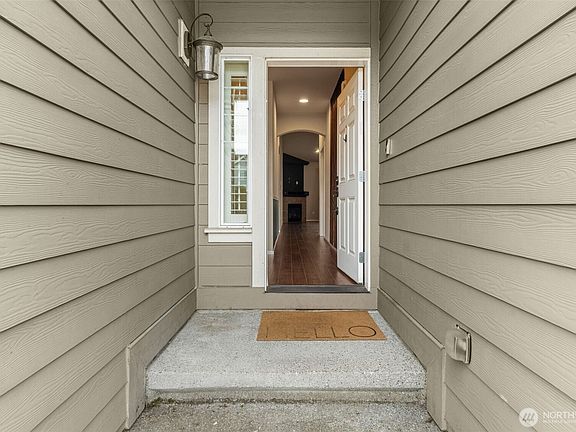 3rd image of 4521 201st Street E
