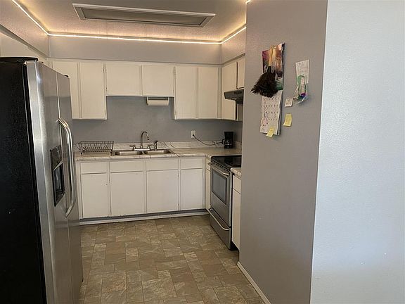 2nd image of 306 Anderson St