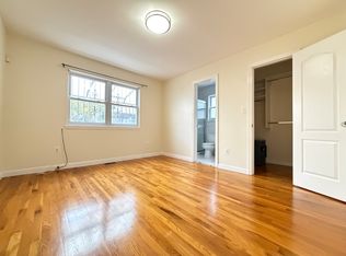 12306 11th Ave APT 1, College Pt, NY 11356