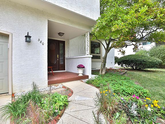 2nd image of 380 Longfellow Ave