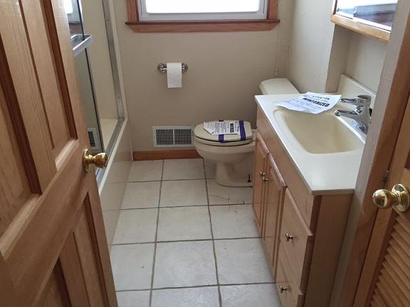 4th image of 8328 N Grandview Dr