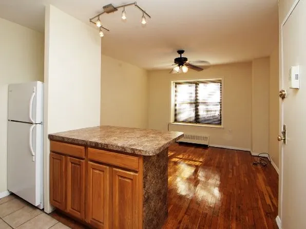 45 Saint John's Place image 3 of 7