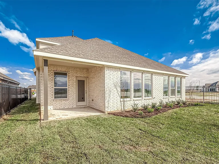 5823 Westwood Shore Dr — Photo 43