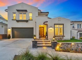 9045 W Bluff Pl, Santee, CA 92071