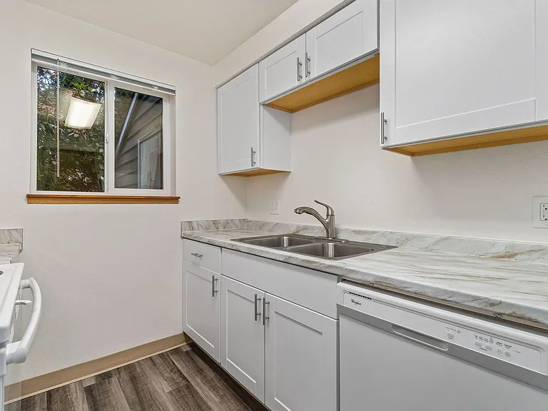 Meadowood Apts — Photo 3