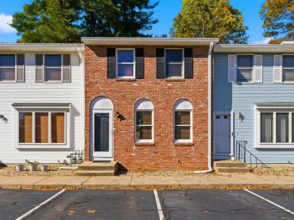 23 Tannery Rd APT B, Westfield, MA 01085