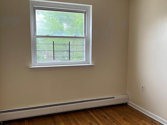 5th image of 863 Revere Ave #2