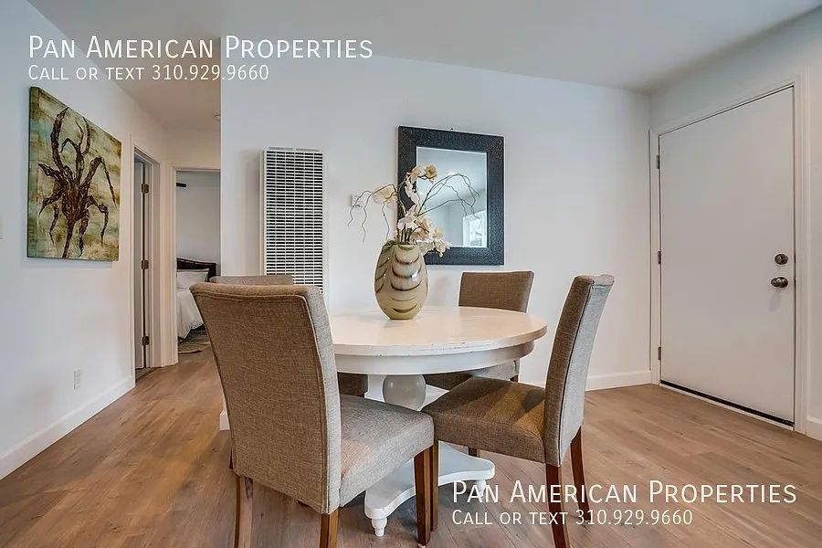 3 bed, 905 sqft, $2,795 — Photo 3