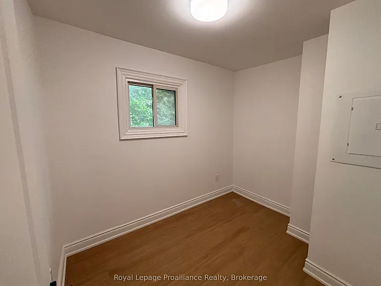 171 Hazlitt St #1 — Photo 13