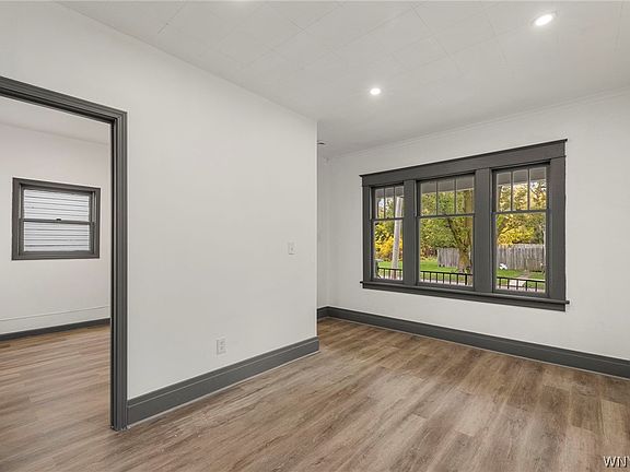 5th image of 347 Bristol St