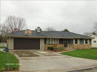 1st image of 2133 N Claremont Dr