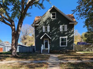 1408 11th St, Aurora, NE 68818