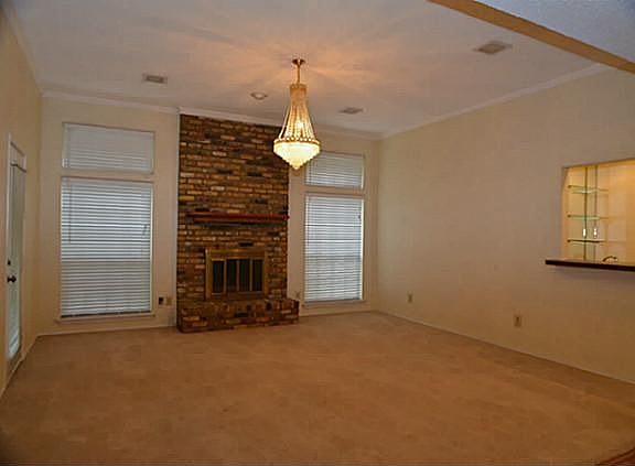 2nd image of 2518 Millcroft Ln