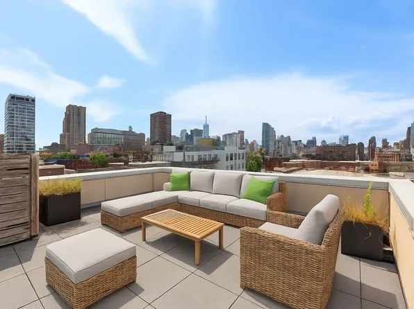 50 Clinton Street image 4 of 9