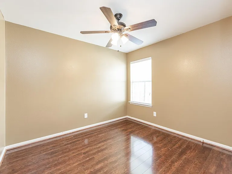 3910 Enclave Mist Ln — Photo 27