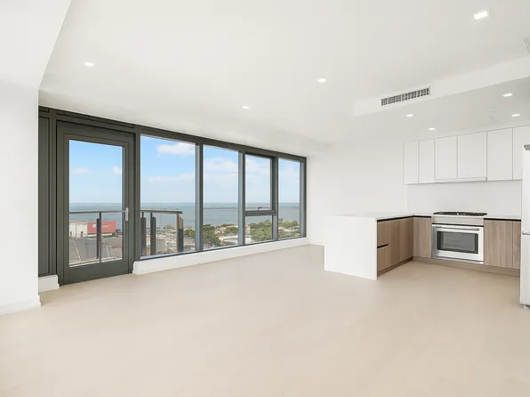 2286 Cropsey Avenue image 2 of 14