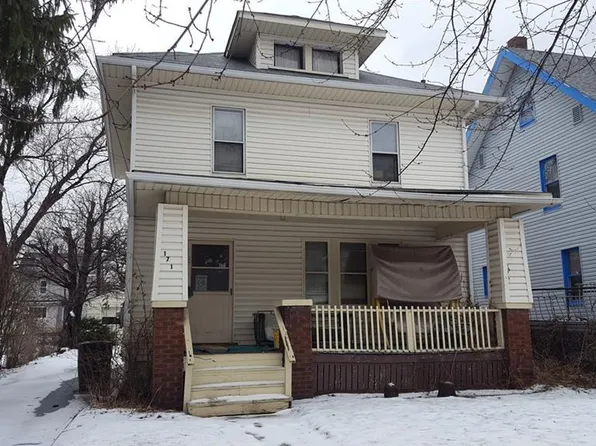 171 E Mapledale Ave, Akron, OH 44301