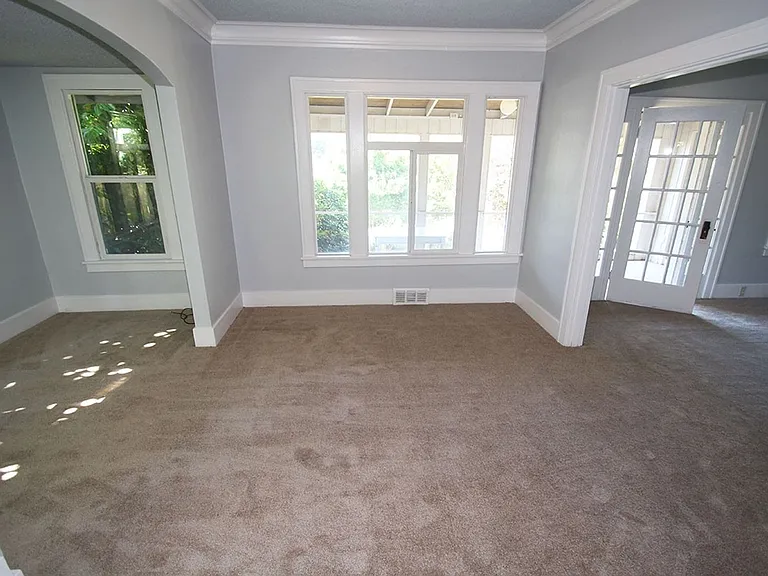 18824 Bothell Way NE — Photo 4