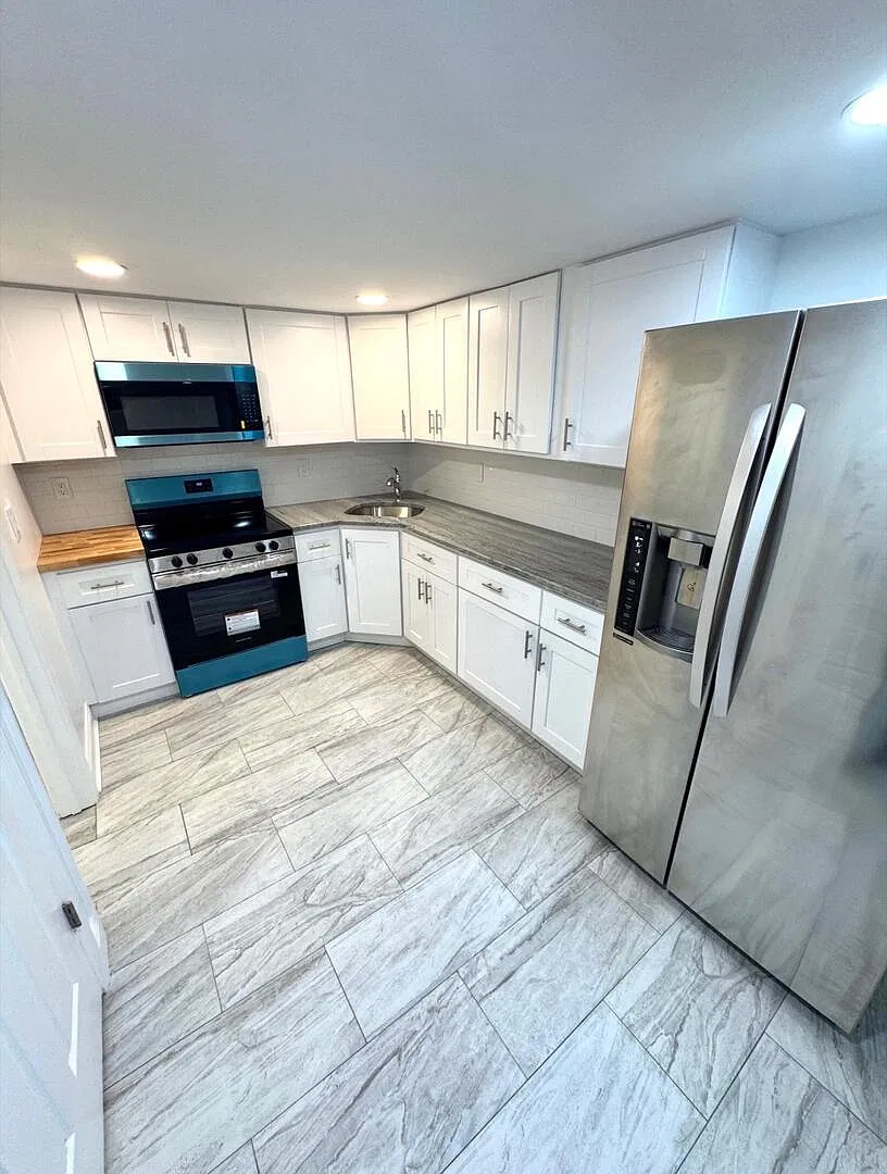 Kayron Dr, Ronkonkoma — Photo 1