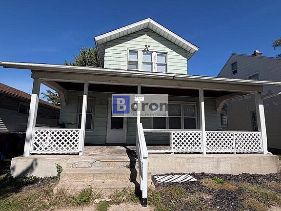 2nd image of 2417 Fredrickson St