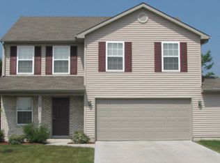 1903 Black Bear Dr, Fort Wayne, IN 46808