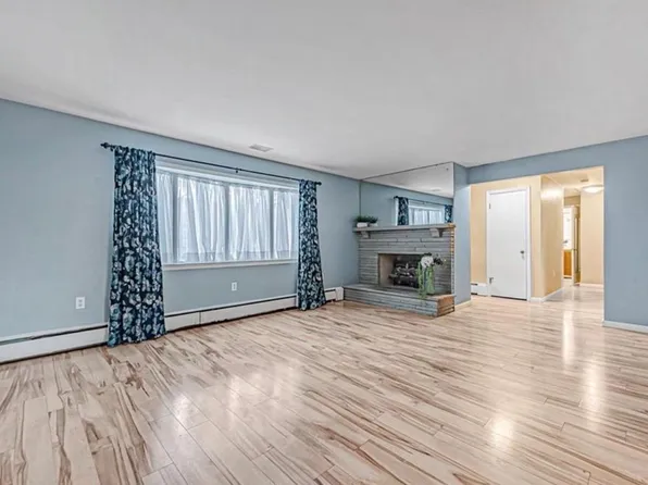 612 Lesnett Rd, Bridgeville, PA 15017