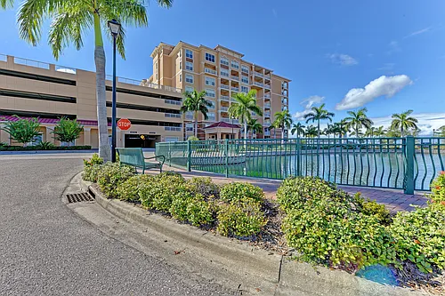 808 3rd Ave W #301 Photo 1