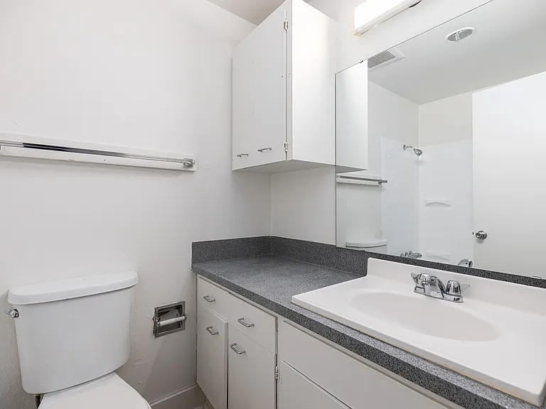 Timberwood Apartments — Photo 32