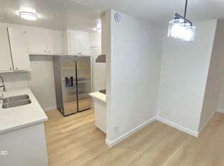 11709 Goshen Ave #A2, Los Angeles, CA 90049