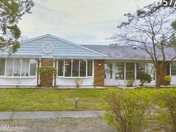 2nd image of 1091 Argyll Circle #B