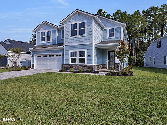 3rd image of 156 WILLOW CREEK Court