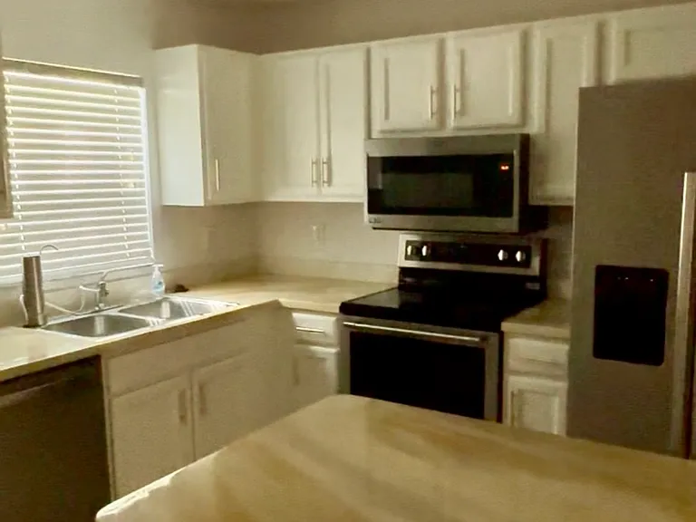 5172 Leeds Rd #5172 — Photo 3