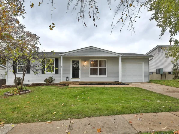 1027 Nagia Ct, Fenton, MO 63026