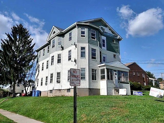 64 Farmington Ave #1 — Photo 9