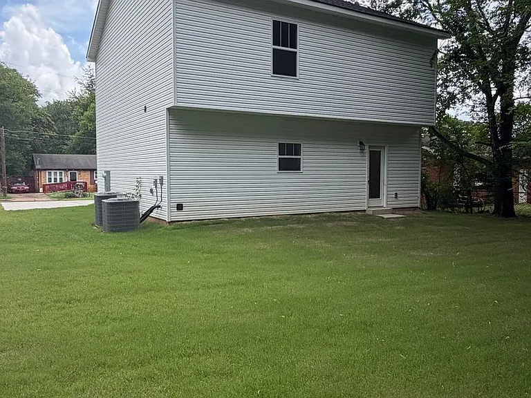 1711 Golf Club Ln — Photo 30