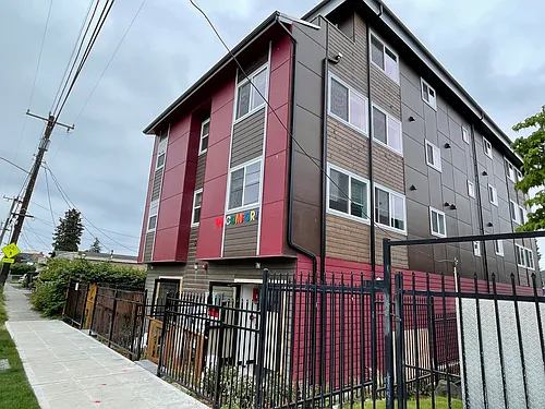 9029 16th Ave SW #401 Photo 1