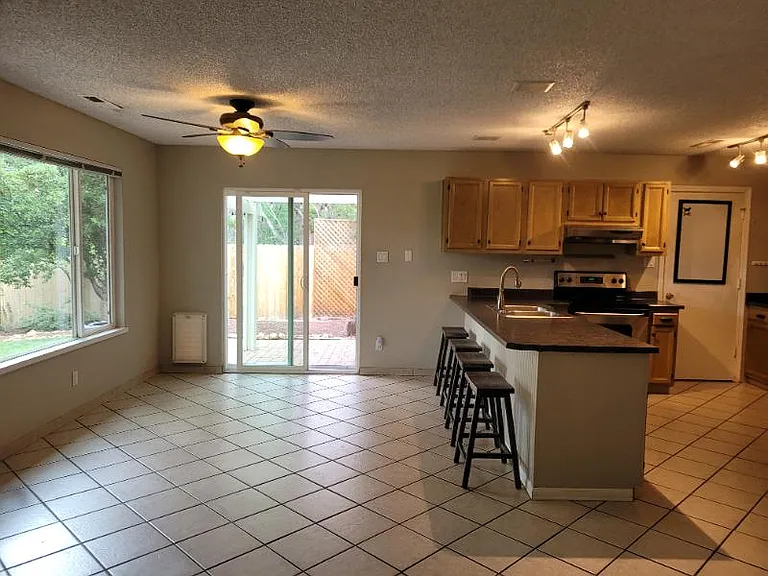 1601 N Owl Rd — Photo 13