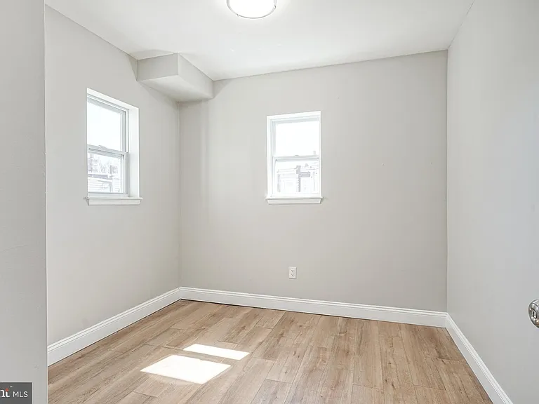 3037 Tulip St — Photo 16